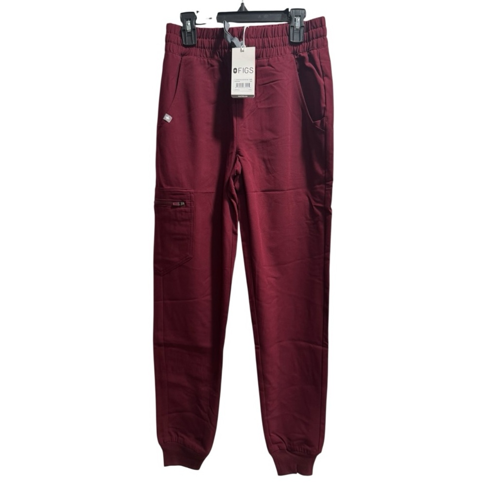 High Waisted‎ Zamora Jogger Scrub Pants, Burgundy, size XS figs